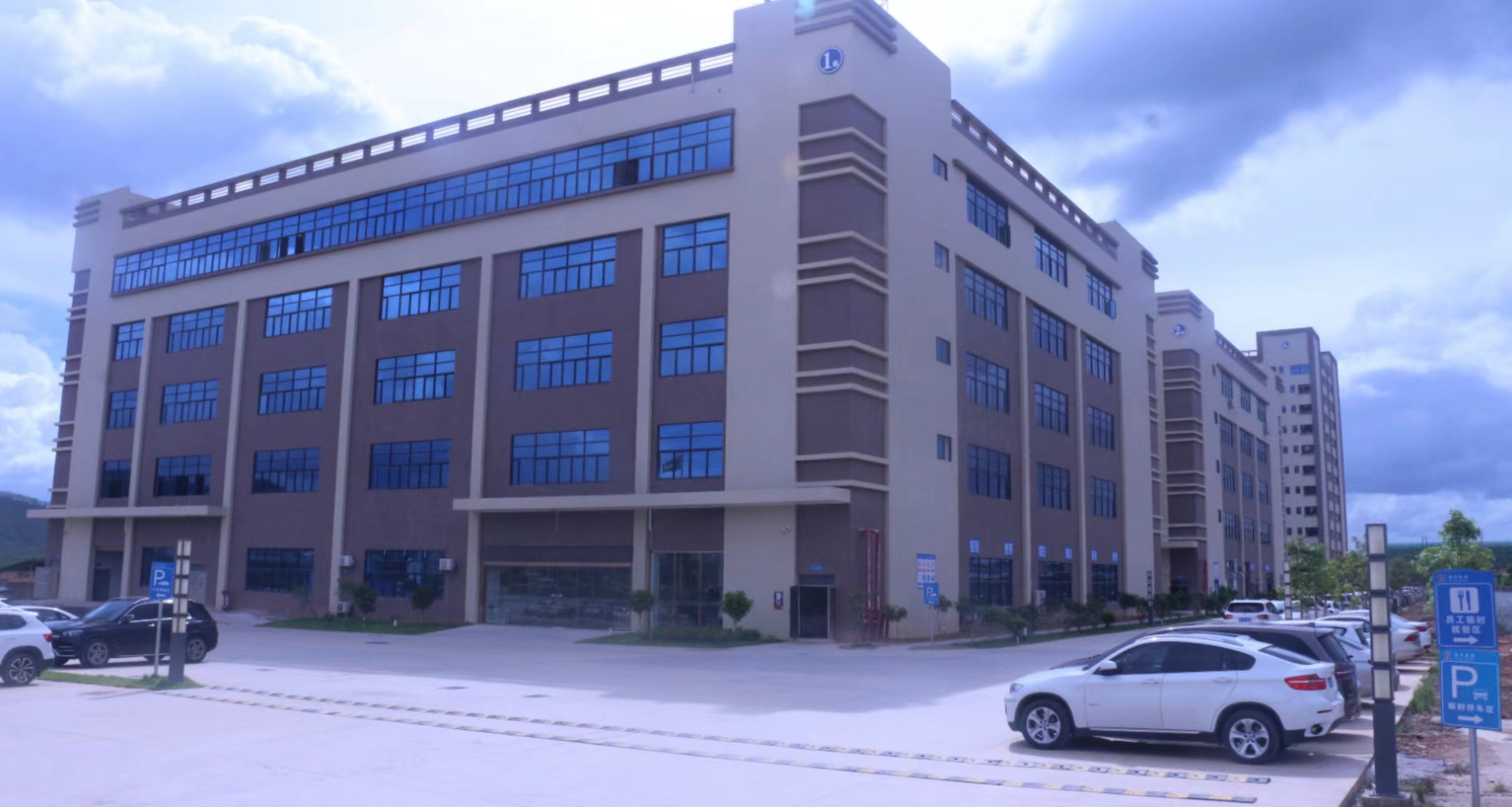 Shenzhen Xindonghui Technology Co., Ltd fabrika üretim hattı
