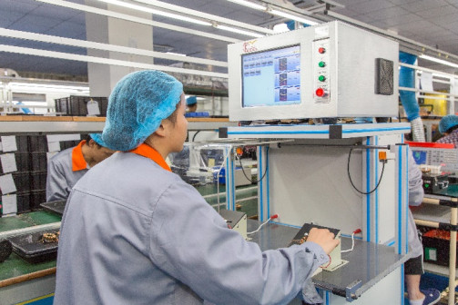 Shenzhen Xindonghui Technology Co., Ltd fabrika üretim hattı