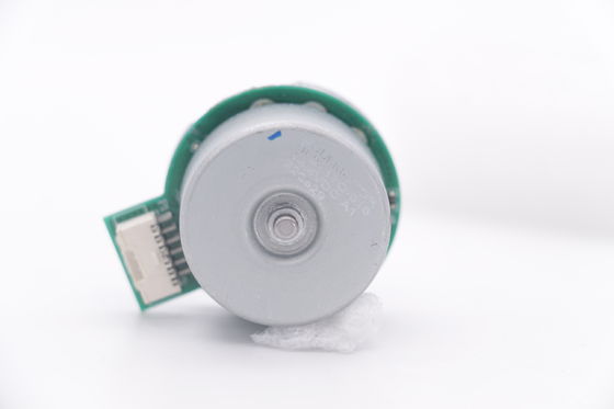 Yüksek verimlilik 16.7W 17265RPM 27mm fırçasız DC motor 18V Fascial silah için
