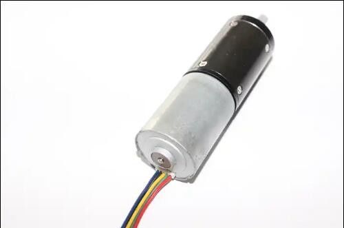 Dia 28mm 2847 fırçasız DC Dönüştürme Motoru Yüksek Dönüştürme 19 Watt Dönüştürme fırçasız DC Motoru