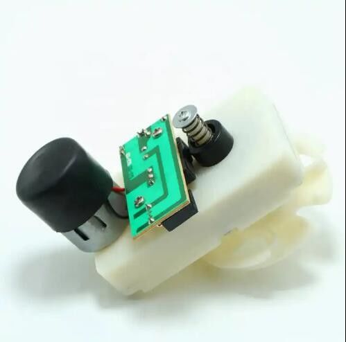24V 21rpm Plastik dişli motoru 50GS 365 360 DC Akıllı Otomatik Satış Makinesi için kare dişli motoru